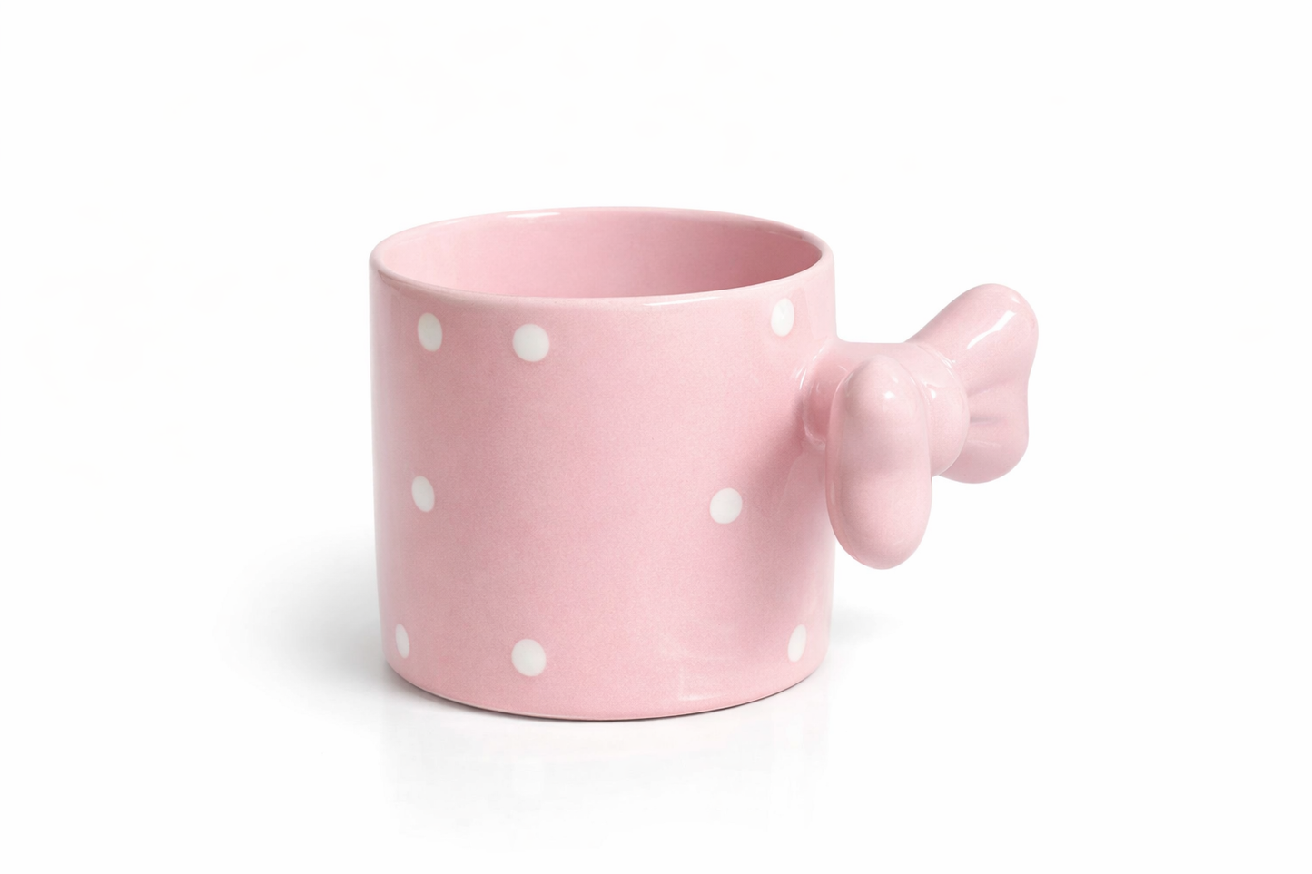 Fiyonklu Pembe  Puantiyeli Seramik Kahve Kupası – 3D Kulplu Tasarım Mug Bardak