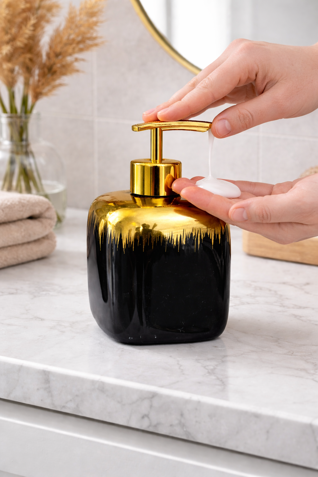NERO Siyah Gold Sıvı Sabunluk – Lüks Banyo & Mutfak  Sabun Dispenseri