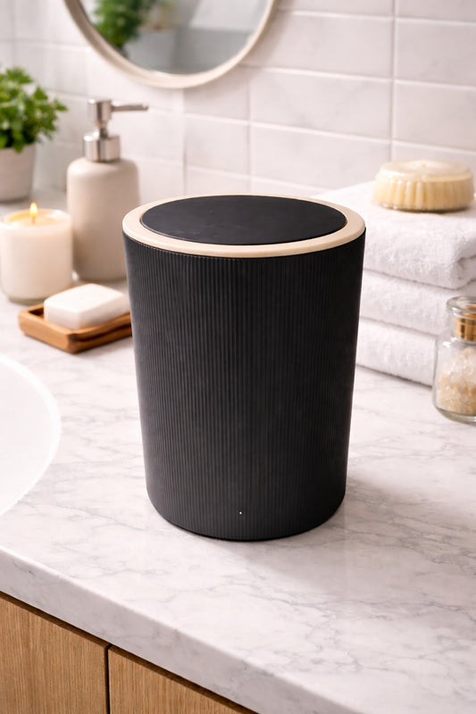 7 Litre Modern Tarz Çöp Kovası – Dayanıklı Plastik Malzeme