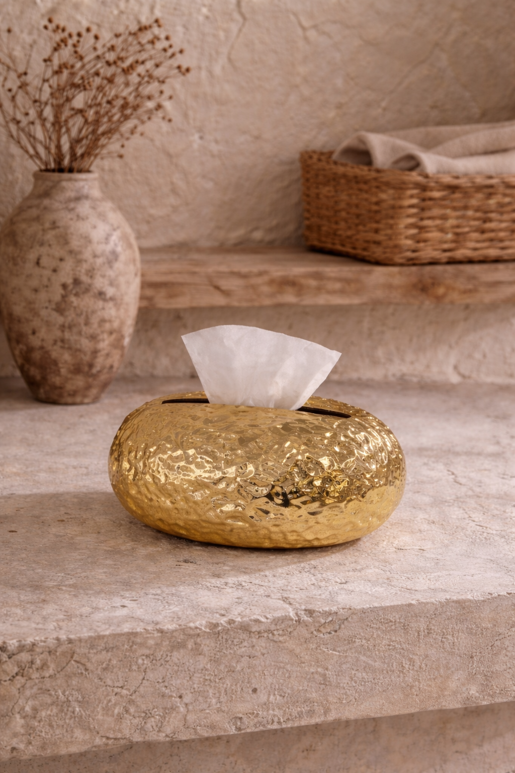 Gold-Bronz Dekoratif Peçetelik – Modern Tasarım Parlak Altın Masa Üstü Aksesuar