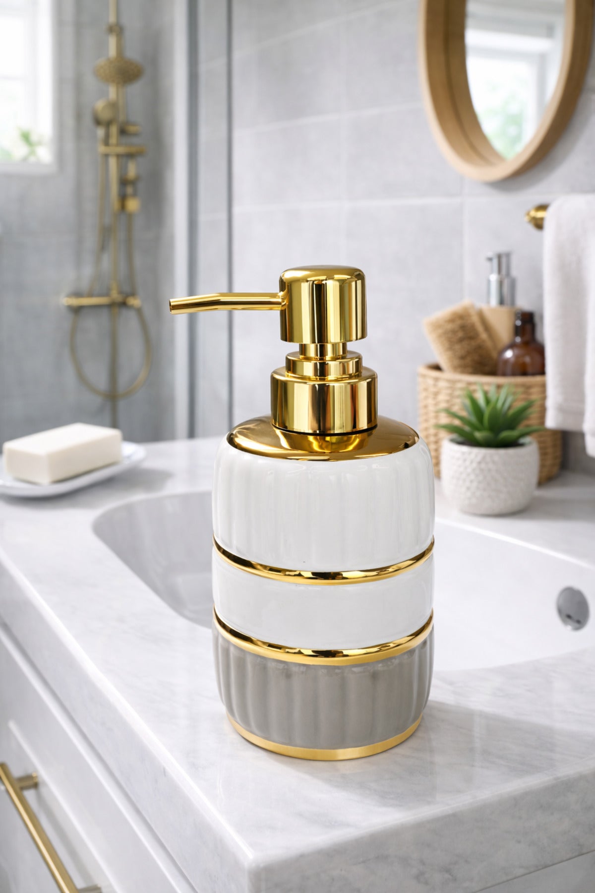 LİNEA Gold Detaylı Porselen Sıvı Sabunluk | Banyo & Lavabo İçin Şık ve Dayanıklı
