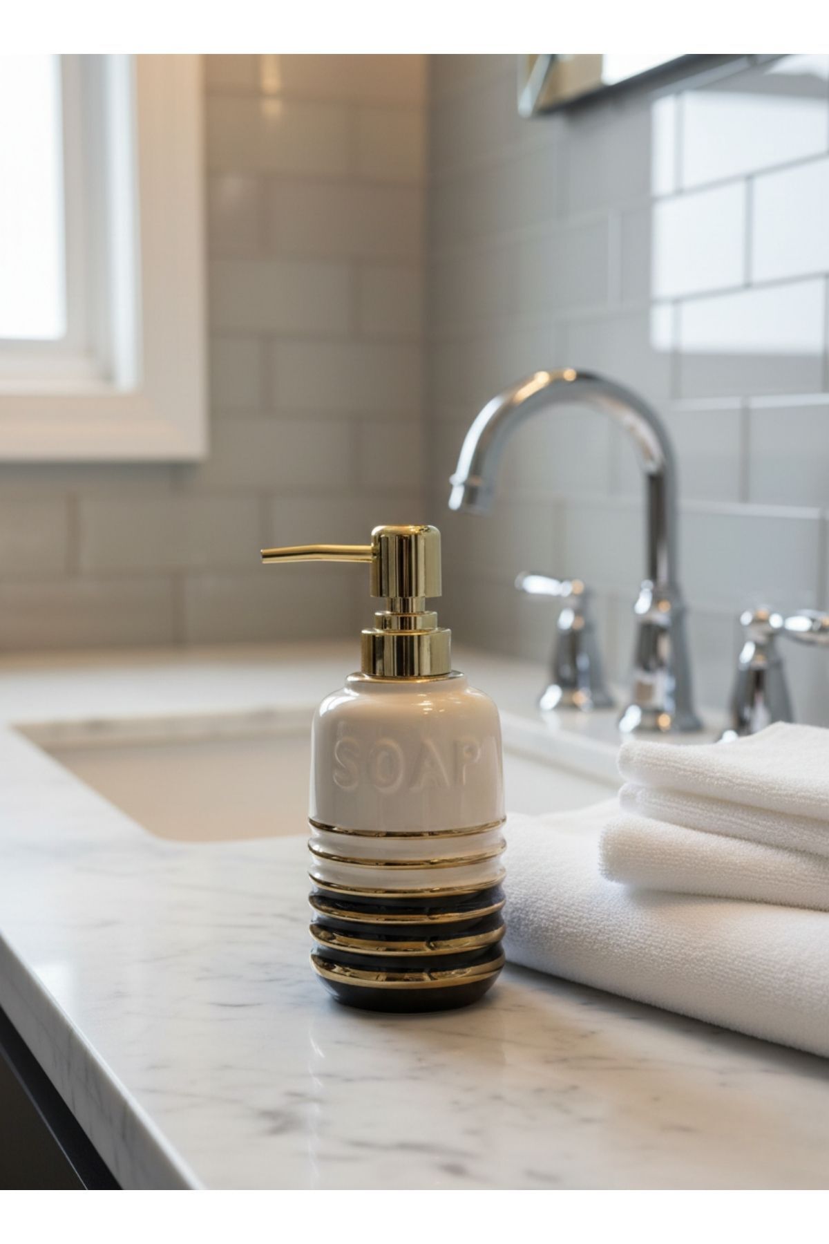 Lumina Gold Lüks Porselen Sıvı Sabunluk - Altın Çizgili Banyo Aksesuarı