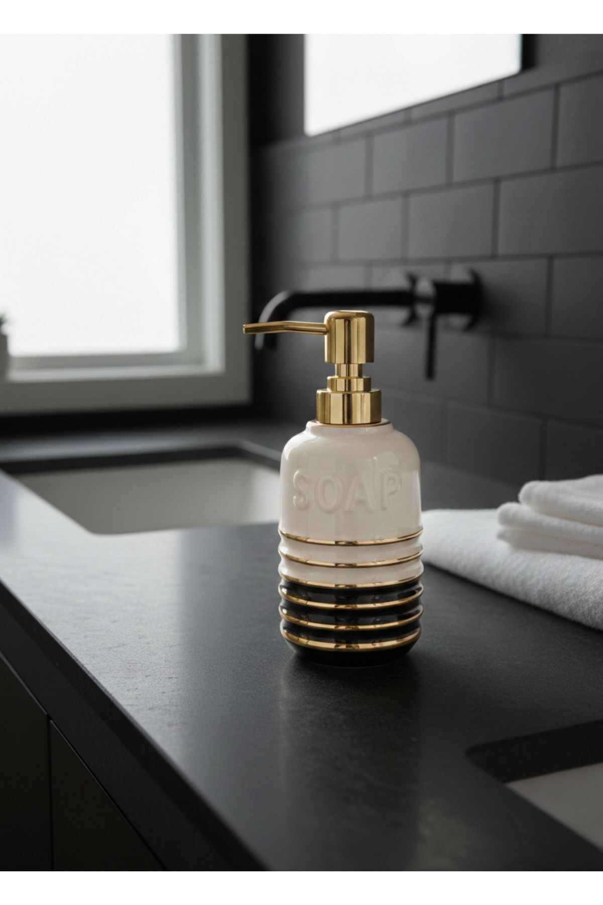 Lumina Gold Lüks Porselen Sıvı Sabunluk - Altın Çizgili Banyo Aksesuarı