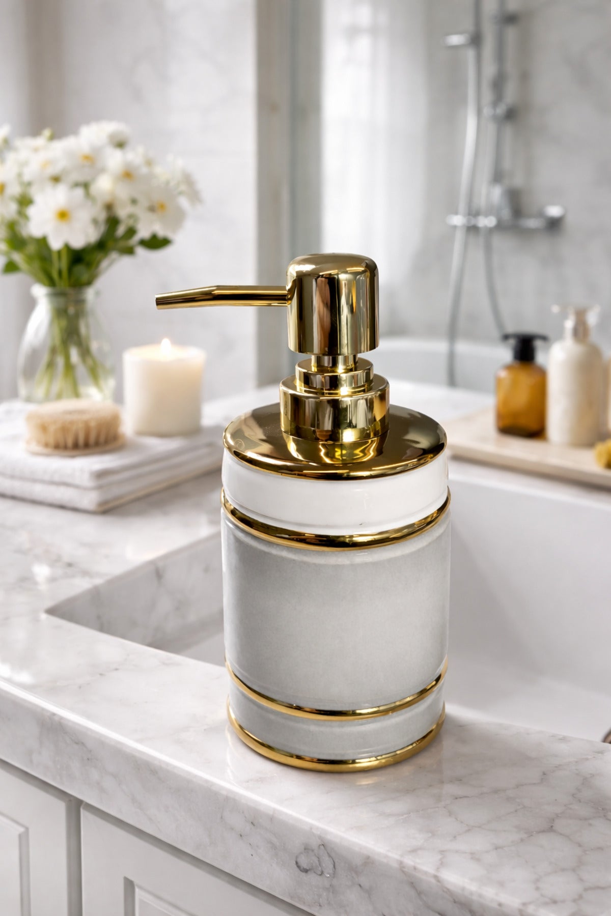 MONA Gold Detaylı Porselen Sıvı Sabunluk – Modern Banyo & Mutfak Aksesuarı