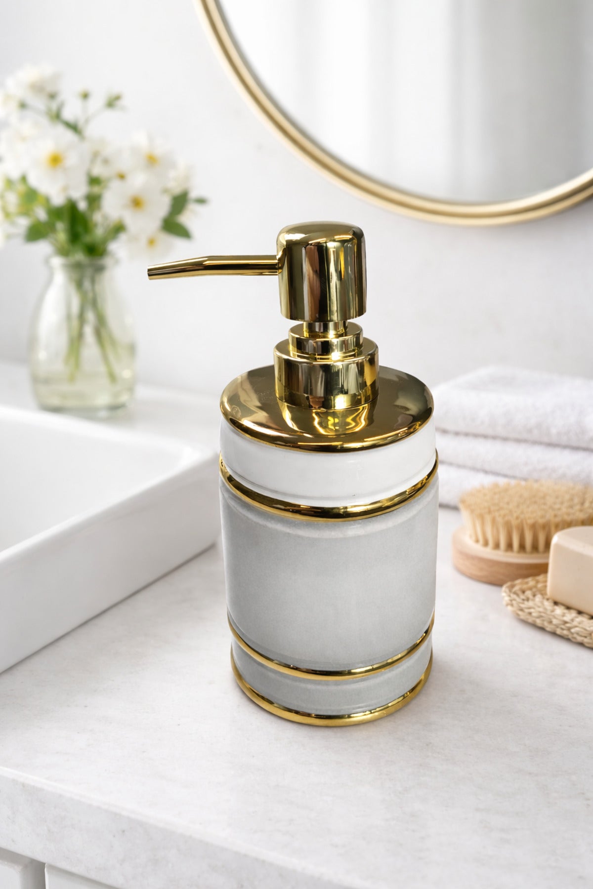 MONA Gold Detaylı Porselen Sıvı Sabunluk – Modern Banyo & Mutfak Aksesuarı