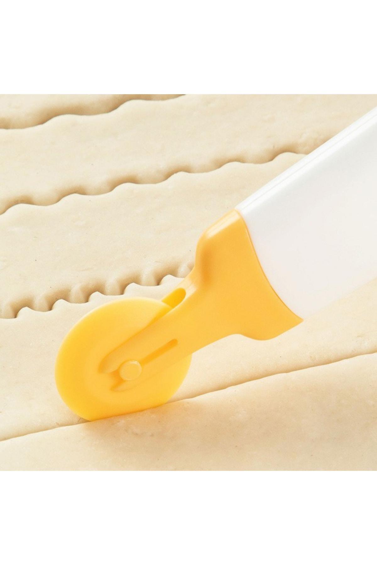 Pasta Hamuru Kesici ve Şekillendirici | Değiştirilebilir Başlıklı Rulo